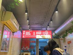 -美人万三·蚝大人生蚝小馆(昌里路店)