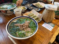 -云阿蛮云南生烫牛肉米线(奉贤路店)