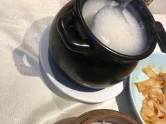 -山顶沙河粉-粤菜馆(凯旋店)