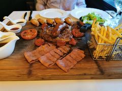 -火车头法国西餐厅