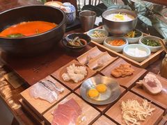 -银米·云南传统过桥米线(双廊黑金冠店)