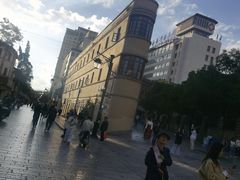 -嘉华鲜花饼·现烤(昆明老街店)