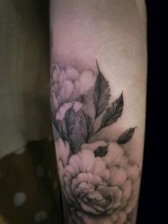 -脱白计划纹身集团