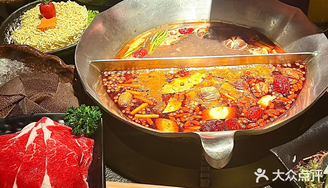 你可以永远相信湊湊火锅，也太好吃了叭[流泪][流泪]