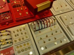 -潮宏基珠宝(天虹石路店)