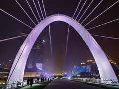 -南京眼步行桥