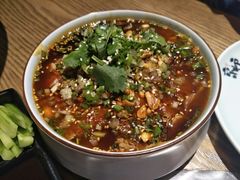 -三人行骨头王火锅(长寿店)