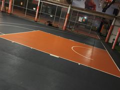 -洛克公园·篮球·足球·羽毛球(莘庄店)