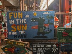 -席娜卡琳火车铁道夜市