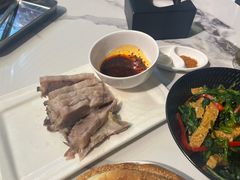 -贯贯吉·清真餐厅(浙江中路店)