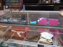 -VENCHI 闻绮(上海佛罗伦萨小镇店)