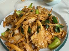 -何适山庄 ·可团建(水长城P2停车场店)