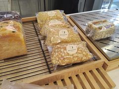 -焙丽拾光(麦凯乐直营店)