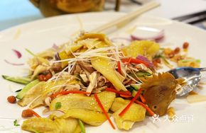 Shunde-style Poached Chicken