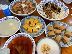 卤煮火烧-门框胡同百年卤煮(新街口店)