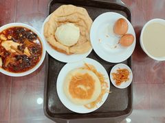 -聚德华天护国寺小吃(甜水园店)