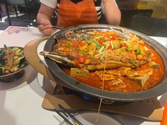 -鸣记脆皮烤鱼·海鲜烤鱼(三八广场店)