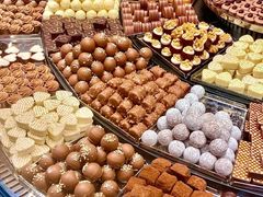 -Laderach 莱德拉(上海环贸iapm店)