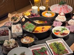 -三出山火锅(南京万象天地店)