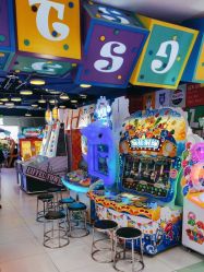 -meland·儿童乐园·游戏厅娃娃机·电玩Xbox(成都合生汇店)