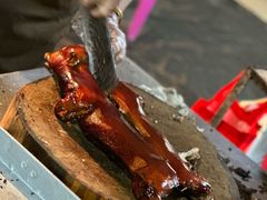 -黄记四更烤乳猪店