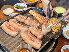-Dombe豚(黑猪肉街店)