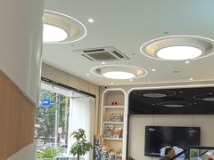 -华齿口腔·矫正种植中心(松江环城路店)