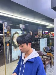 -藤野造型专业烫染接发