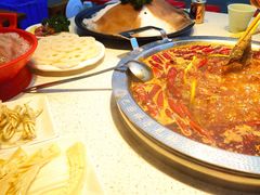 -巴国妹子毛肚火锅(蓝光悦城店)