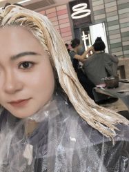 -AKOZO Beauty Salon