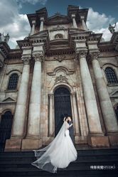 布拉格小镇-巴黎婚纱摄影工作室