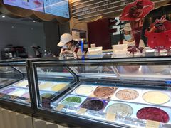 面包甜点陈列柜-哈根达斯(天河城店)