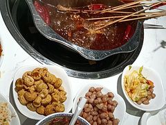 -佰人王串串香火锅(洋珠巷店)