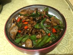 农家小炒肉-鲁小三·大骨自助(金山总店)