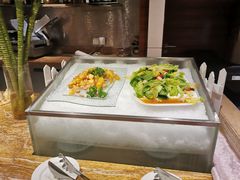 -湖景知味西餐厅•自助餐• 轻食(南京金茂威斯汀大酒店)