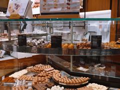 面包甜点陈列柜-Laderach 莱德拉(上海环贸iapm店)