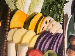 七彩田园茎拼盘-一叶一世界•素食餐厅(环球中心店)