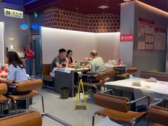 -肥肥虾庄·金牌油焖大虾(汉街SKP店)