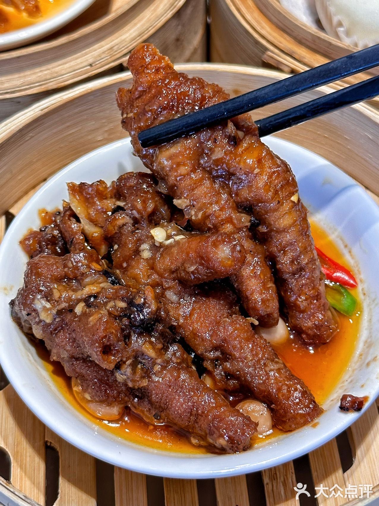 听我的，越隐蔽的馆子越好吃越便宜！