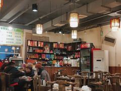 大堂-肖肖酸萝卜鱼火锅(总店)