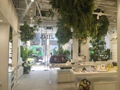 -JINS(上海宏伊国际广场店)