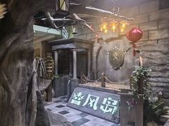 -暴风岛沉浸式体验馆(百联世纪店)