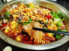 -周良天山牛杂城(天山路总店)