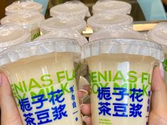 -李与白包子铺(桐梓林店)