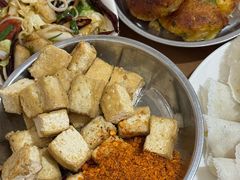 臭豆腐-小云凤热汤丝娃娃