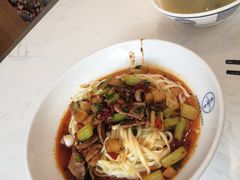 -李与白包子铺(桐梓林店)