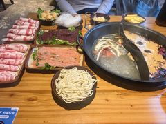 -壹兆圆重庆火锅手工炒底料(长白格林玫瑰湾店)