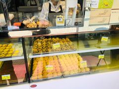 -鲍师傅糕点(西站店)