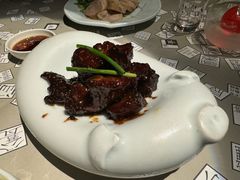 -穹六人间 people 6(岳阳路店)