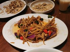 -缪氏川菜(丰盛町店)